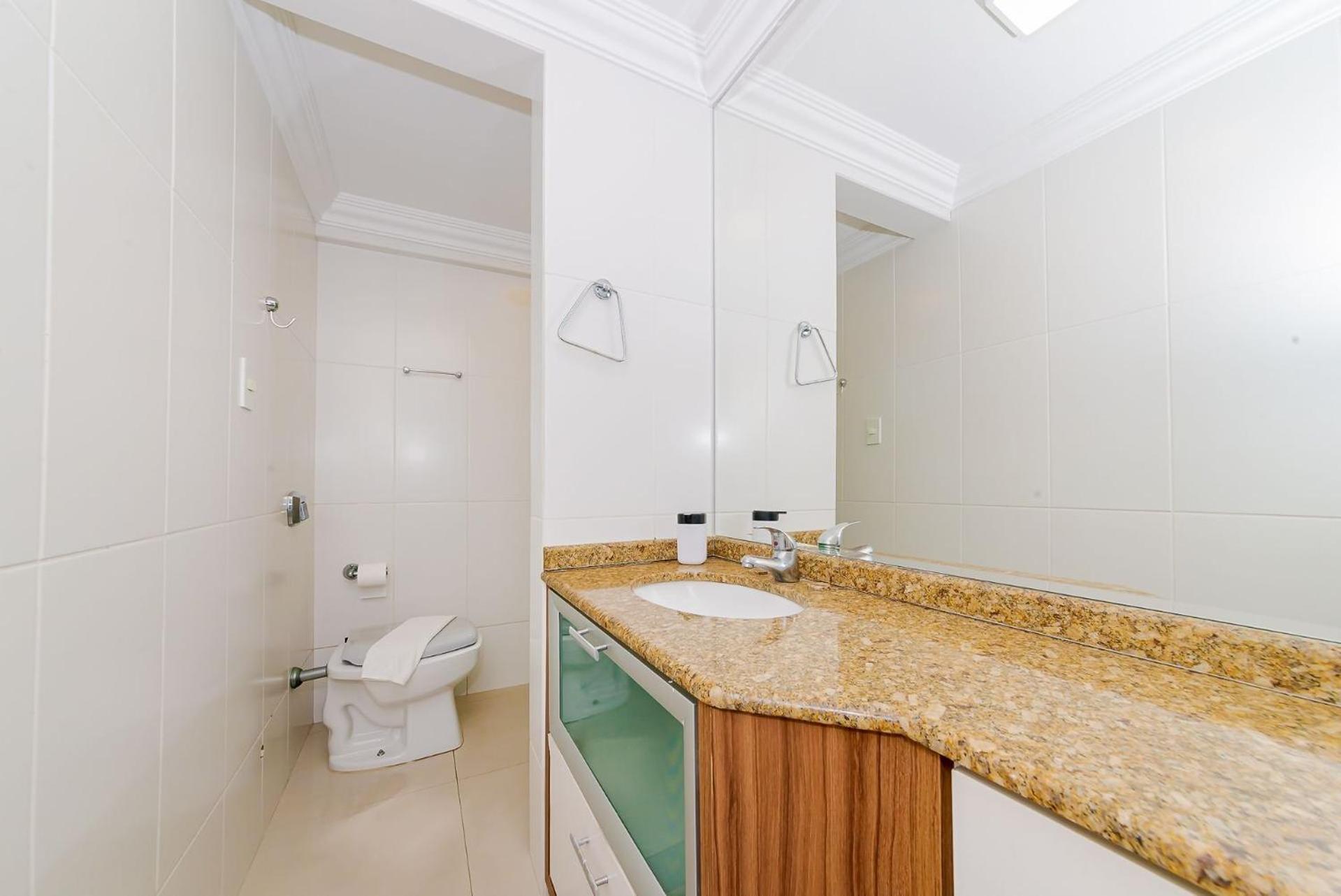 AMPLO APTO QUADRA MAR 1SUITE e 2QUARTOS 50M DA PRAIA LINDA VISTA Balneario Camboriu Exterior foto